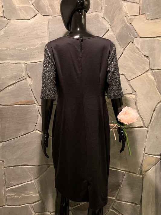 Connected Apparel Black and White Sheath Dress