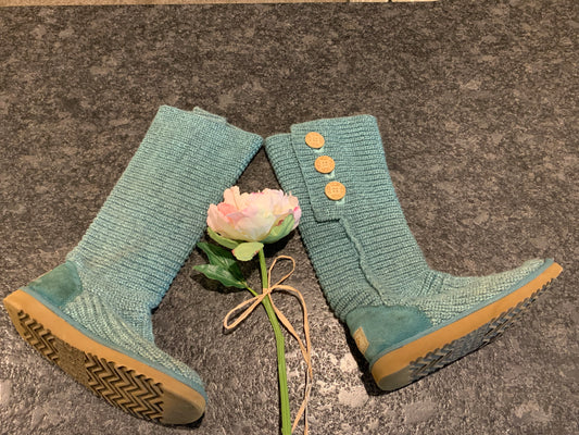 Ugg Classic Cardy Boots